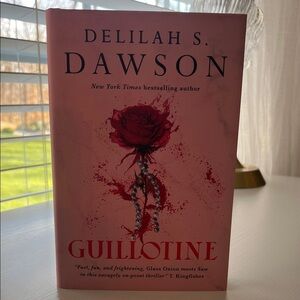 Guillotine by Delilah S. Dawson Book